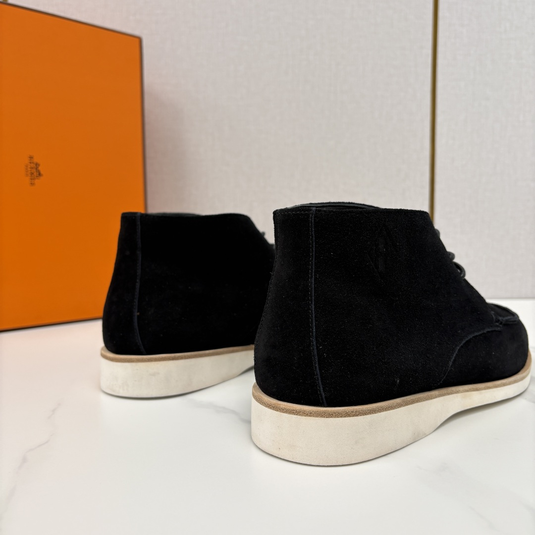 💋💍H家新品 爱马-仕 Hermè*s 绒面男士短靴沙漠靴 奢雅格调的行走艺术。 鞋面采用顶级反绒牛皮打