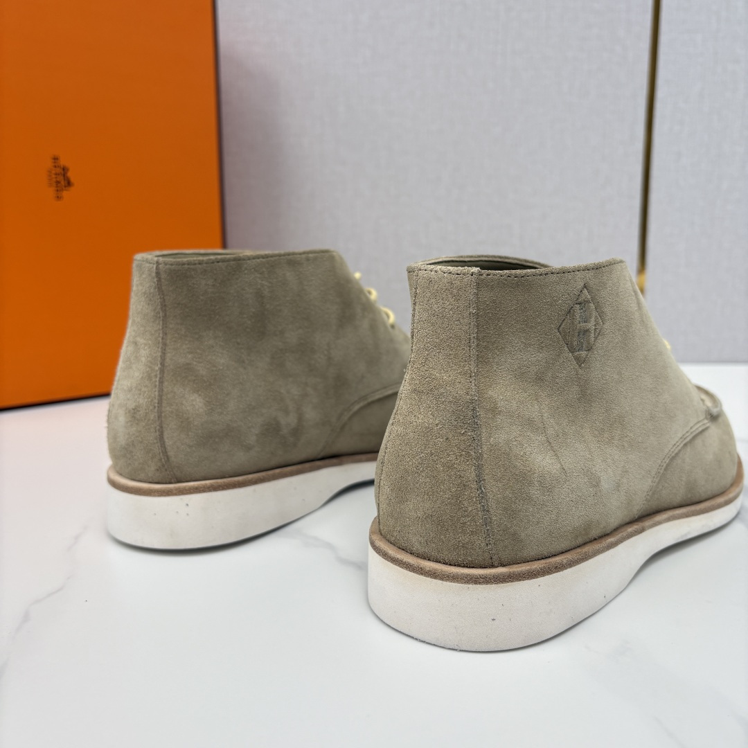 💋💍H家新品 爱马-仕 Hermè*s 绒面男士短靴沙漠靴 奢雅格调的行走艺术。 鞋面采用顶级反绒牛皮打