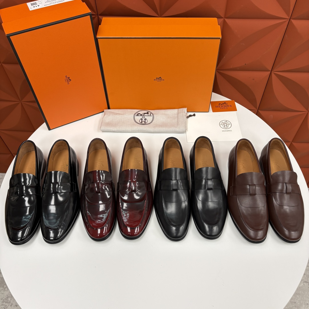 💋💍 H家 爱马-仕 新品男士乐福鞋皮鞋 官方 10,300 这双男士便士乐福鞋是品牌经典鞋型的标杆之作