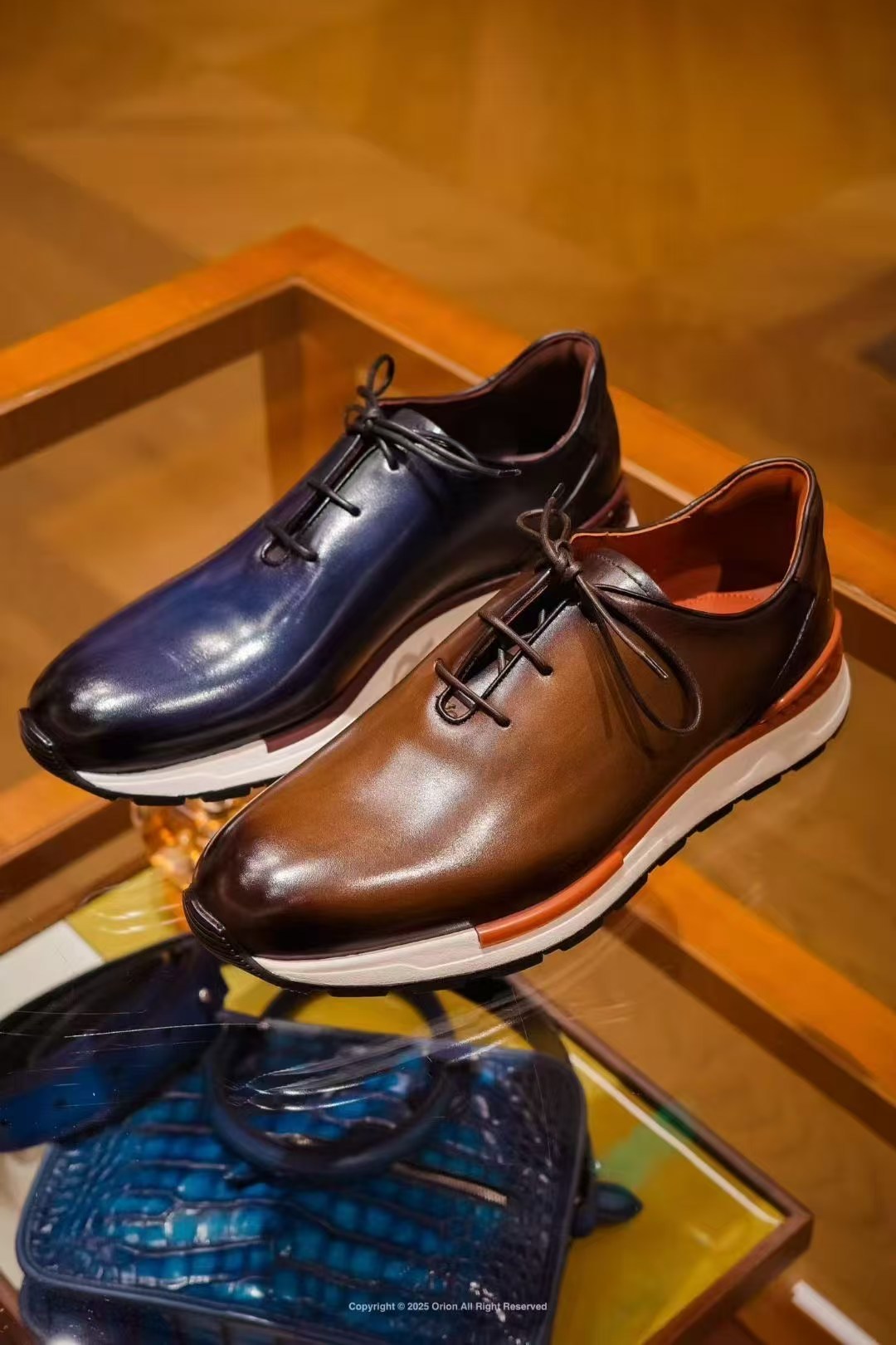 💋💍Berlut* 布鲁提 升级版第四代私模大底 Fast Track皮革运动鞋 官方 16,000 最