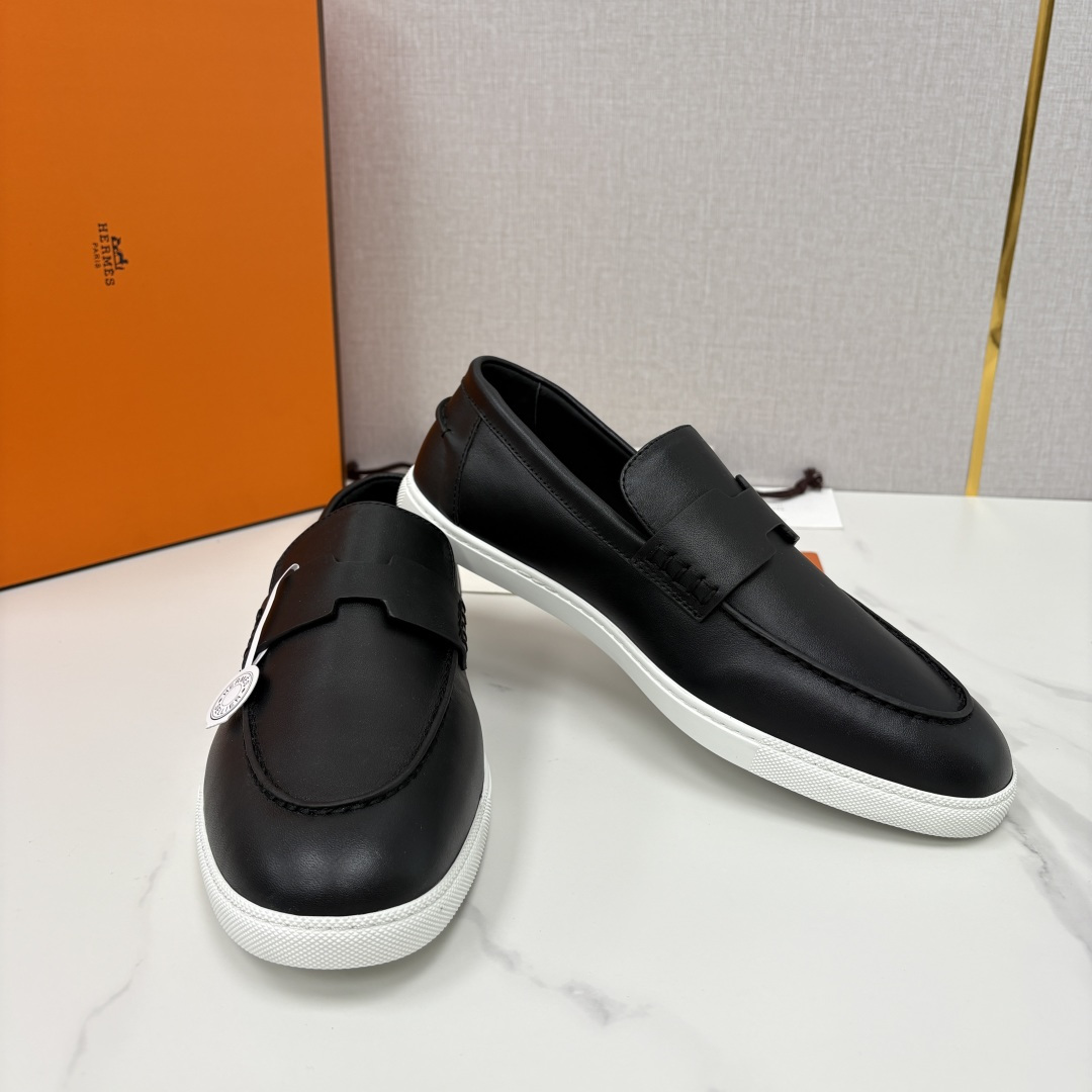 💋💍H家新品 Hermè* 爱马-仕 Job 牛皮乐福鞋 官方 9,300 甄选进口小牛皮/粒面牛皮/绒