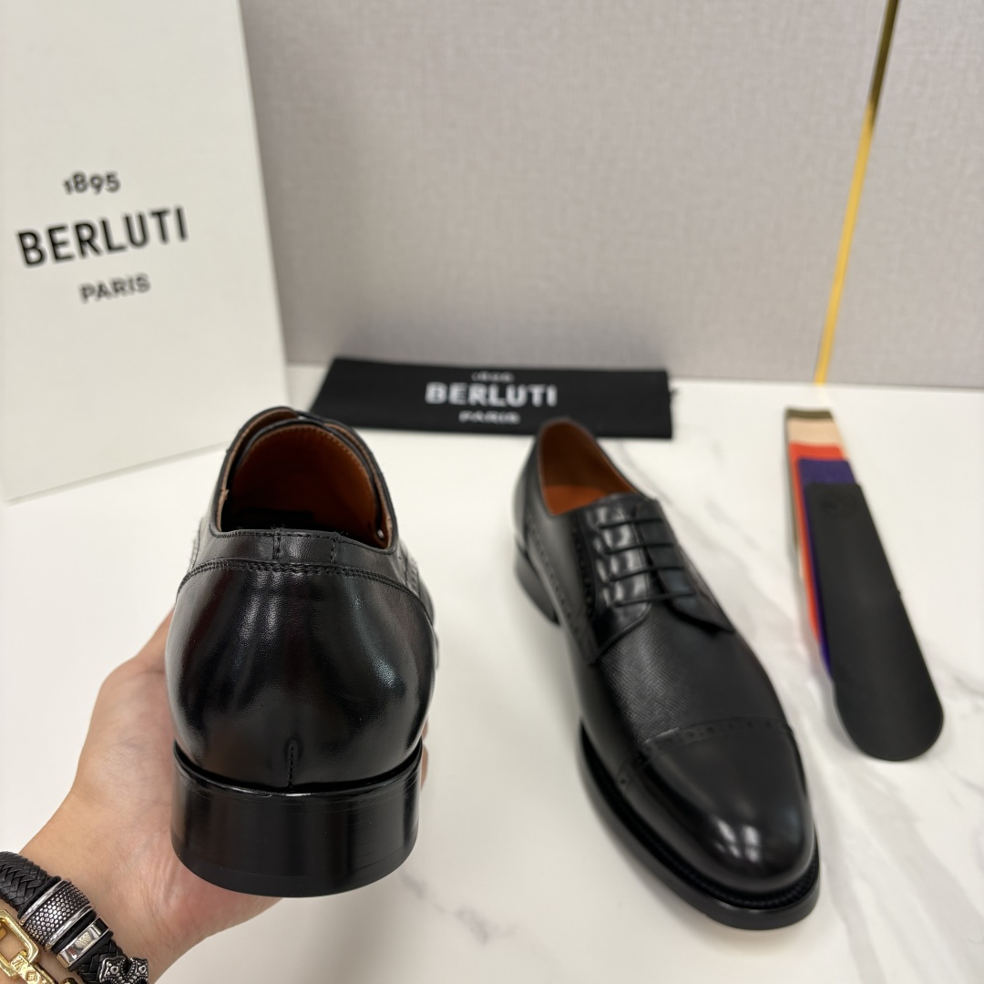 💋💍Berlut* 布鲁提 新款男士手工擦色正装皮鞋上新🆕 鳄鱼纹牛津鞋的商务与格调的极致融合。甄选优质
