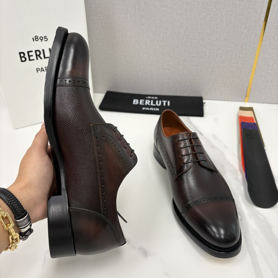 💋💍Berlut* 布鲁提 新款男士手工擦色正装皮鞋上新🆕 鳄鱼纹牛津鞋的商务与格调的极致融合。甄选优质