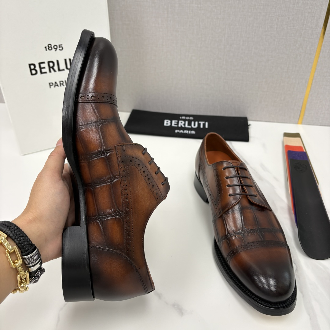 💋💍Berlut* 布鲁提 新款男士手工擦色正装皮鞋上新🆕 鳄鱼纹牛津鞋的商务与格调的极致融合。甄选优质