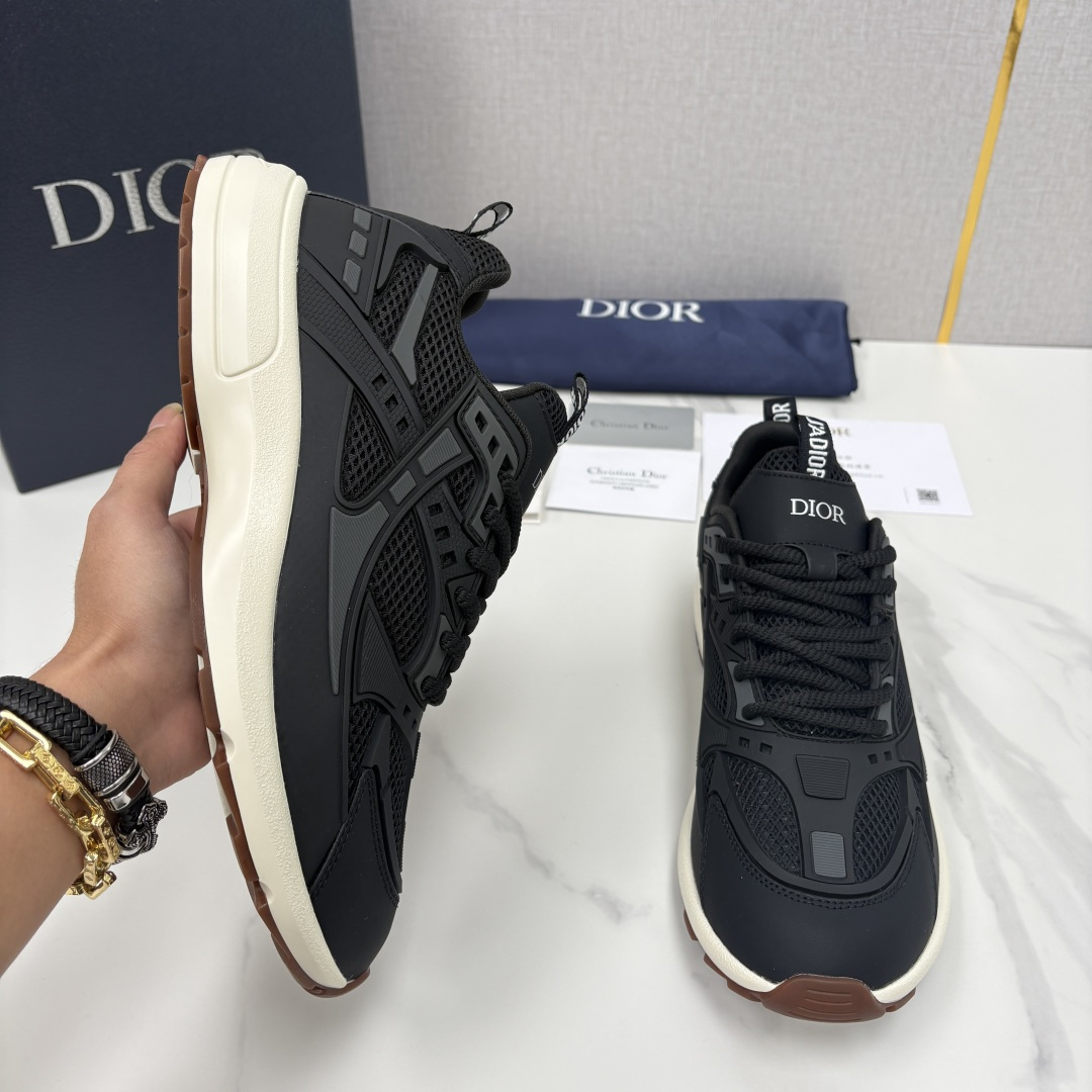 💋💍CD家新品 DIO*R 迪-奥 新款运动鞋跑鞋 复古机能风老爹鞋 高奢运动美学的标杆之作。 采用多层