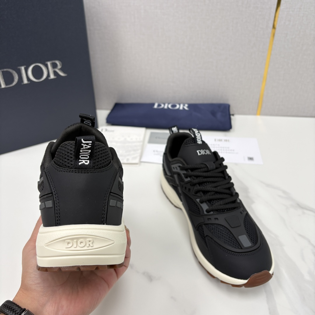 💋💍CD家新品 DIO*R 迪-奥 新款运动鞋跑鞋 复古机能风老爹鞋 高奢运动美学的标杆之作。 采用多层