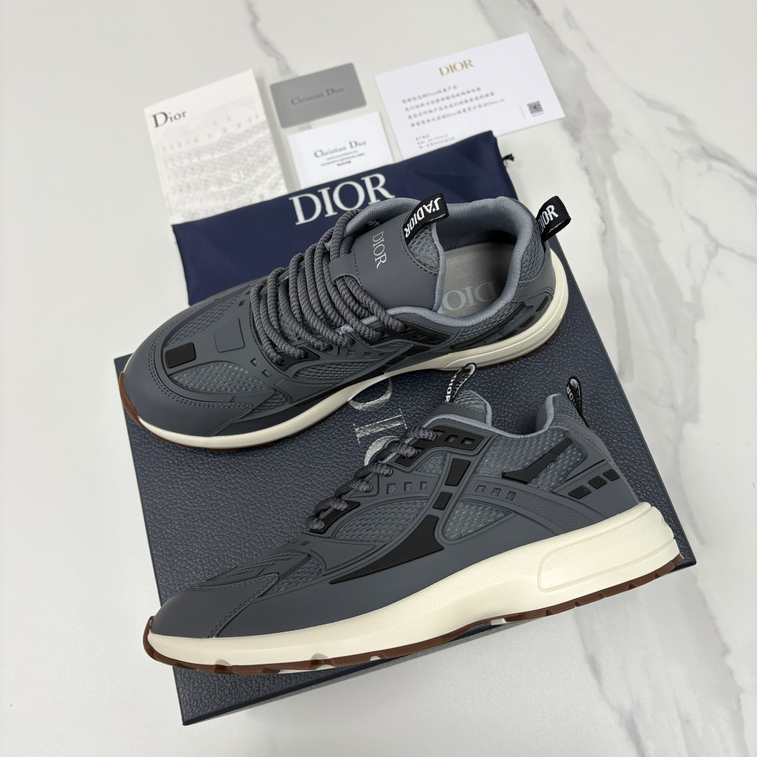 💋💍CD家新品 DIO*R 迪-奥 新款运动鞋跑鞋 复古机能风老爹鞋 高奢运动美学的标杆之作。 采用多层