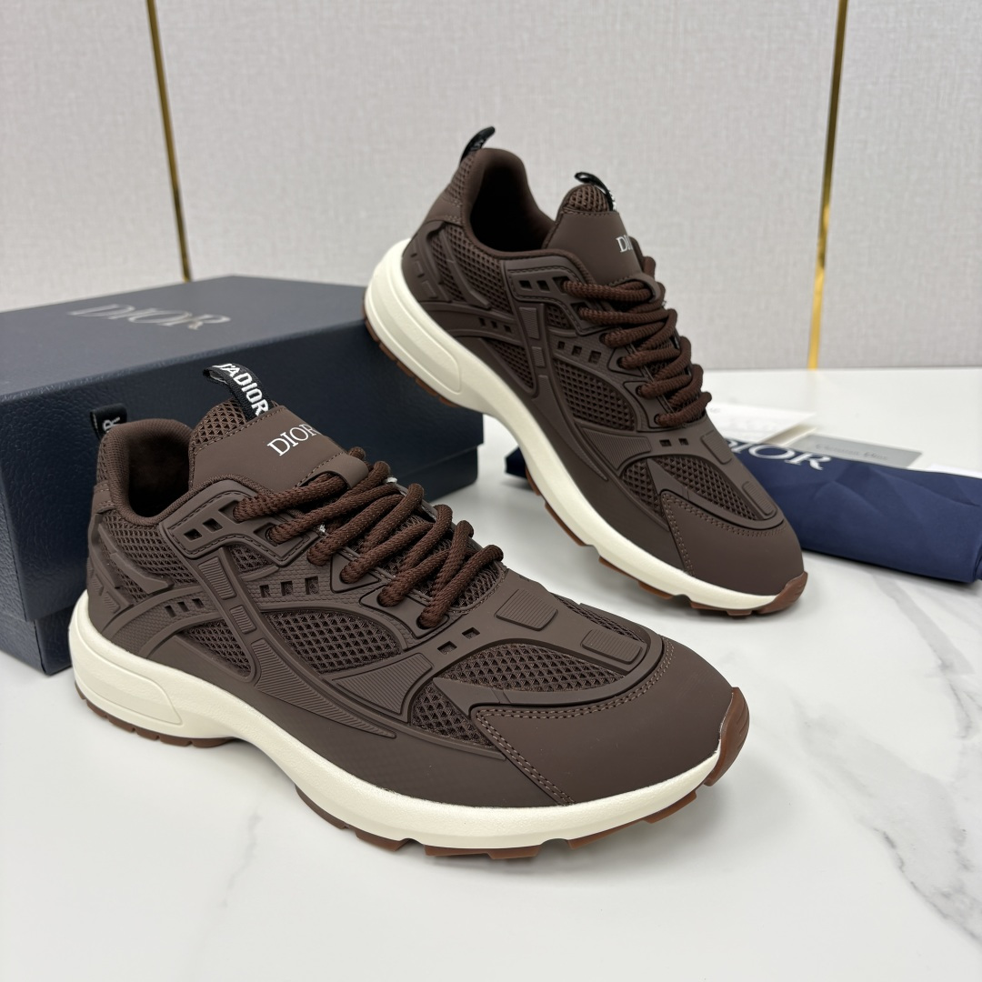 💋💍CD家新品 DIO*R 迪-奥 新款运动鞋跑鞋 复古机能风老爹鞋 高奢运动美学的标杆之作。 采用多层