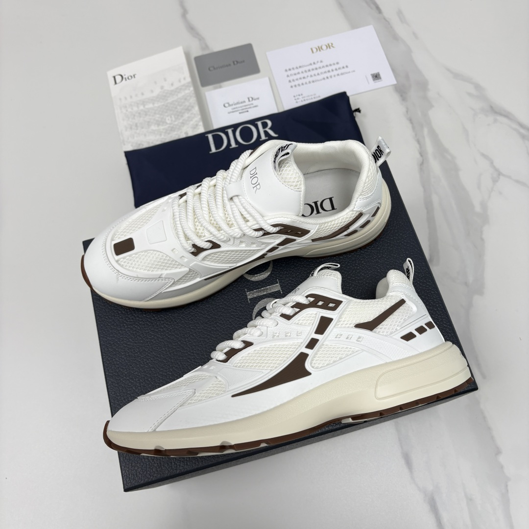 💋💍CD家新品 DIO*R 迪-奥 新款运动鞋跑鞋 复古机能风老爹鞋 高奢运动美学的标杆之作。 采用多层