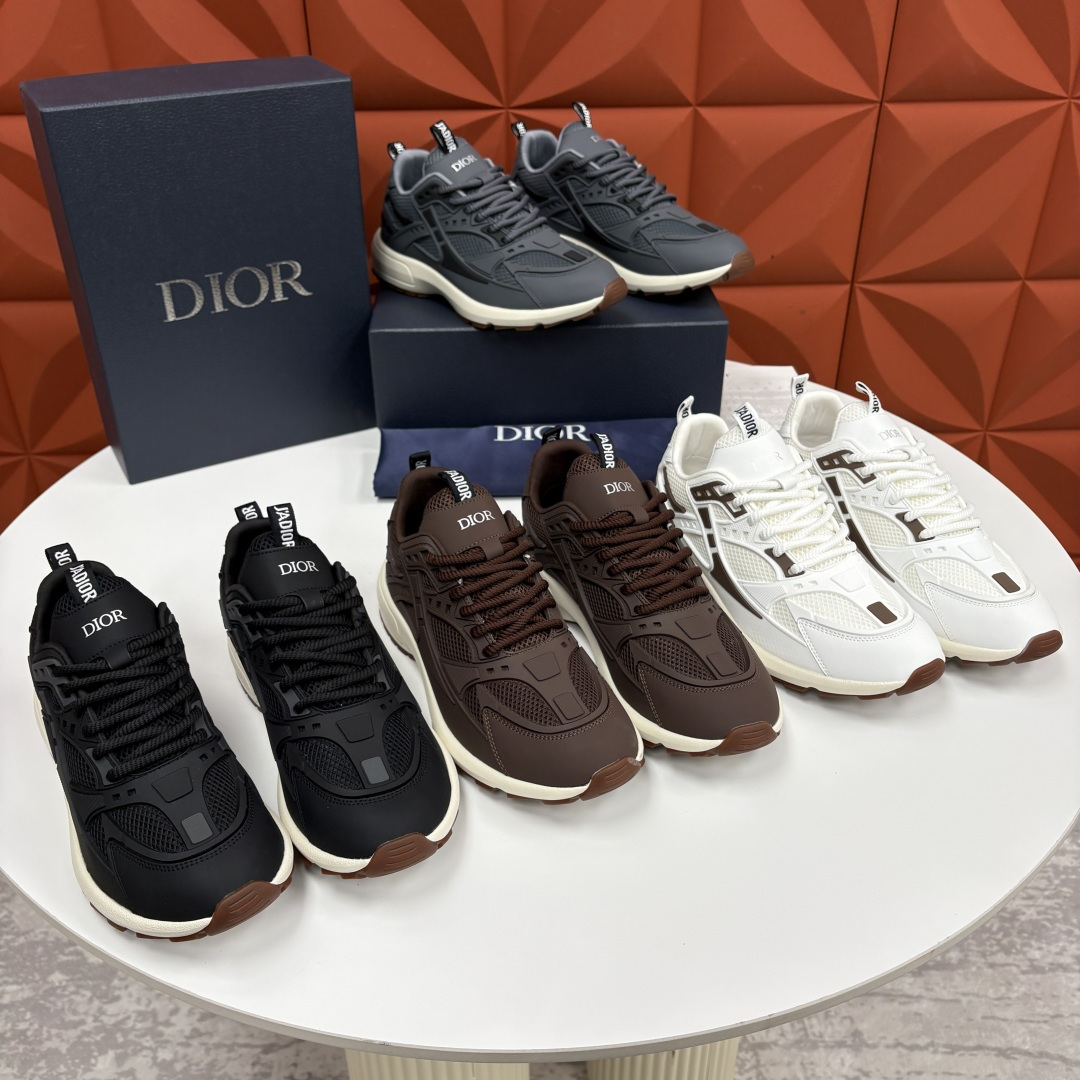 💋💍CD家新品 DIO*R 迪-奥 新款运动鞋跑鞋 复古机能风老爹鞋 高奢运动美学的标杆之作。 采用多层