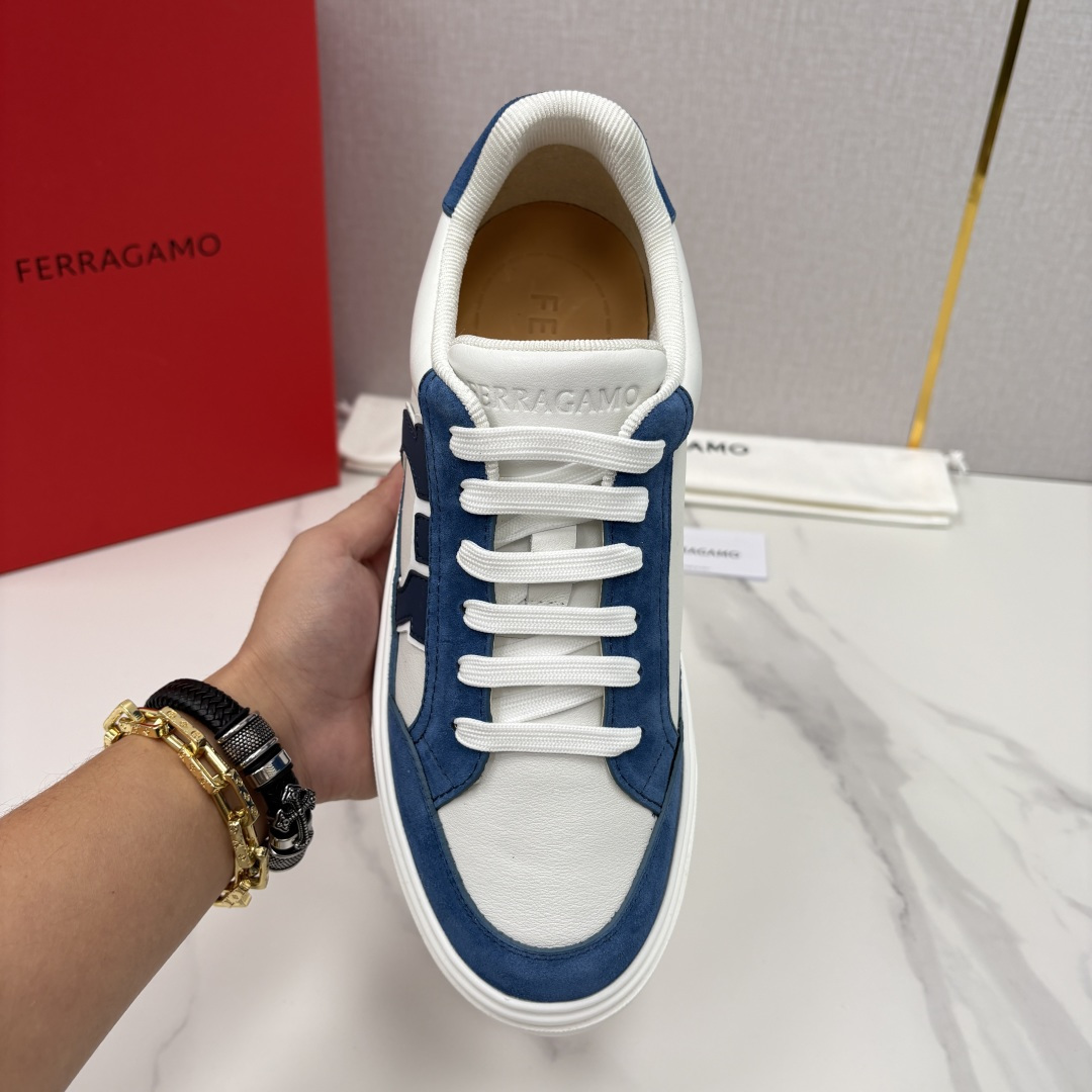 💋💍SF 菲拉～ 新款异型嵌饰休闲鞋板鞋 官方 7,300 这款休闲鞋风格低调，多元素拼接撞色设计搭配 