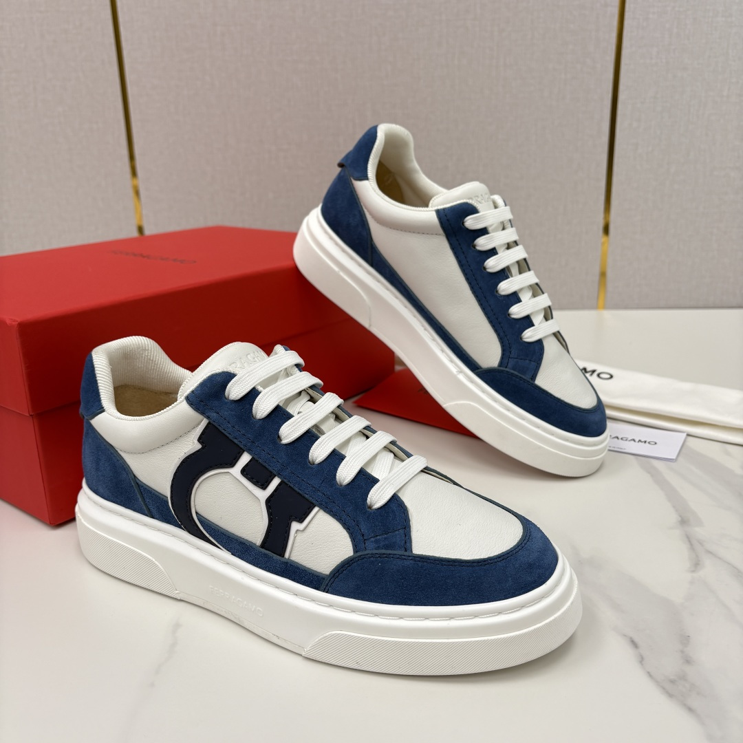 💋💍SF 菲拉～ 新款异型嵌饰休闲鞋板鞋 官方 7,300 这款休闲鞋风格低调，多元素拼接撞色设计搭配 