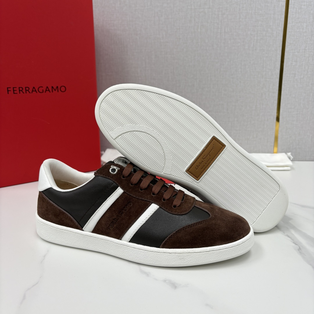 💋💍SF家新品 菲拉-格慕 FERRAGAM* 撞色拼接休闲板鞋。意式轻奢的日常美学标识装饰低帮休闲鞋板