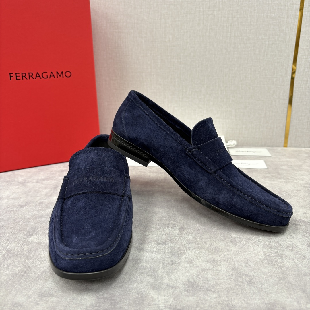 💋💍SF家 菲拉～ 新品GANCINI扣饰男士乐福鞋皮鞋 一脚蹬便鞋 官方 6700 这款牛皮乐福鞋以进