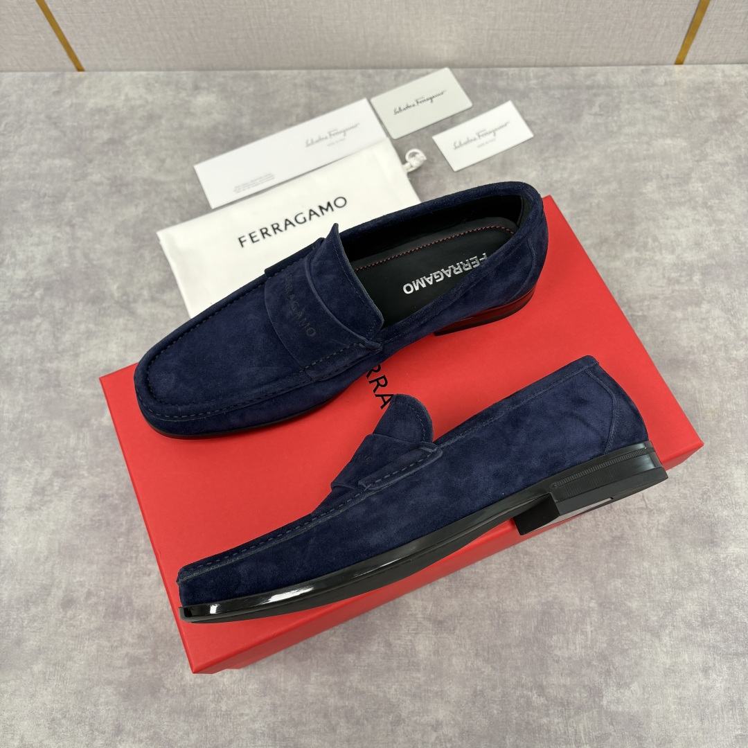 💋💍SF家 菲拉～ 新品GANCINI扣饰男士乐福鞋皮鞋 一脚蹬便鞋 官方 6700 这款牛皮乐福鞋以进