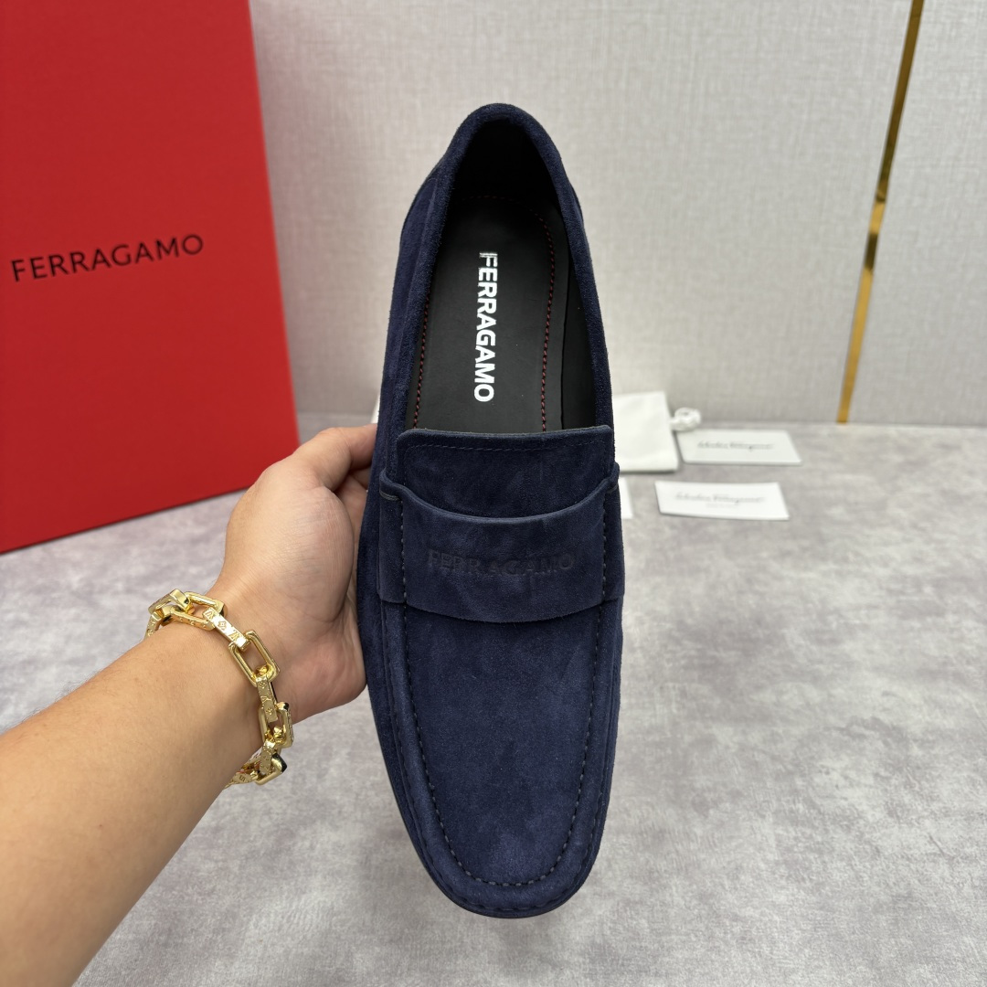 💋💍SF家 菲拉～ 新品GANCINI扣饰男士乐福鞋皮鞋 一脚蹬便鞋 官方 6700 这款牛皮乐福鞋以进