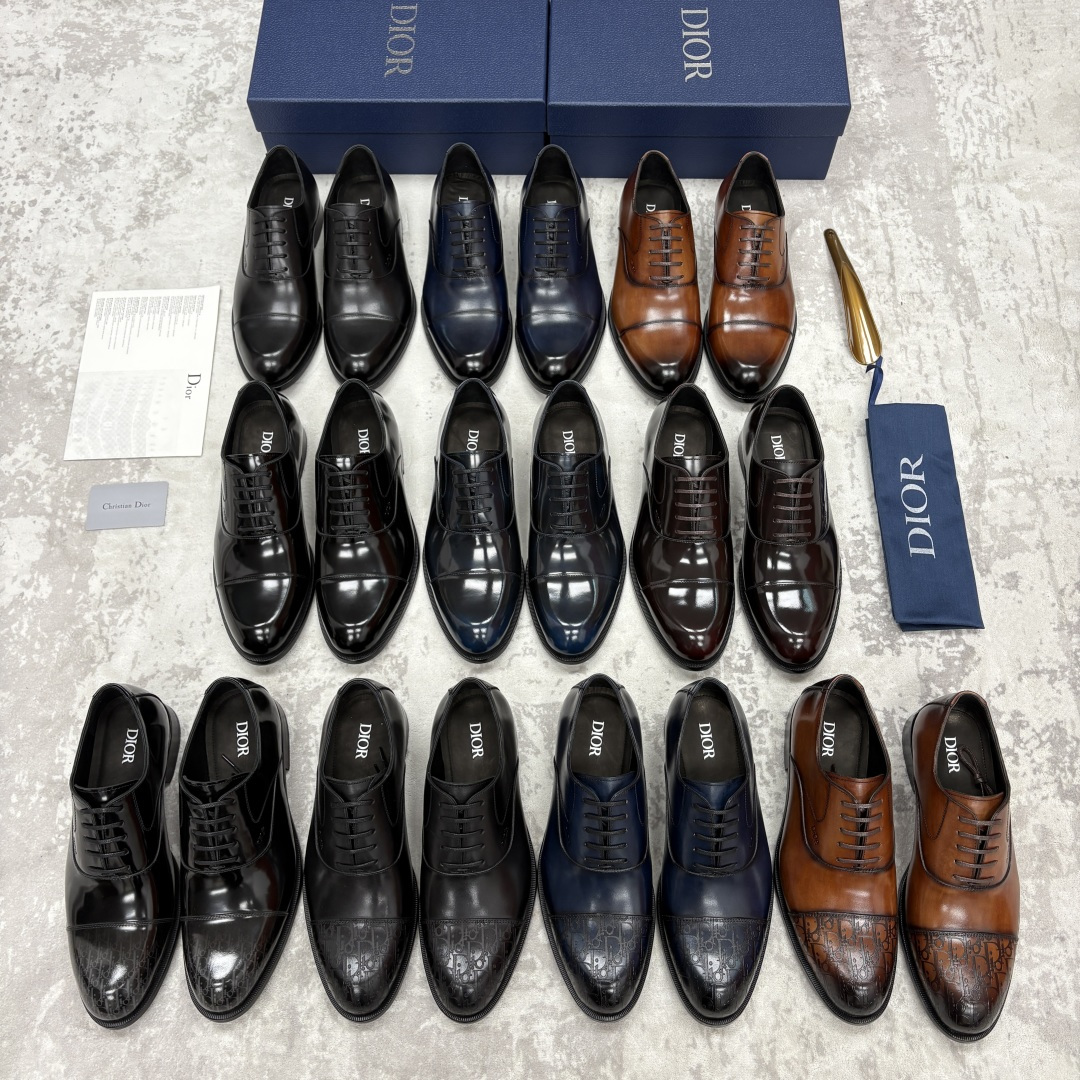 💋💍CD新品 迪～奥 最新款男士正装鞋皮鞋，官方12,500 这款DIOR男士正装皮鞋是奢华质感与绅士格