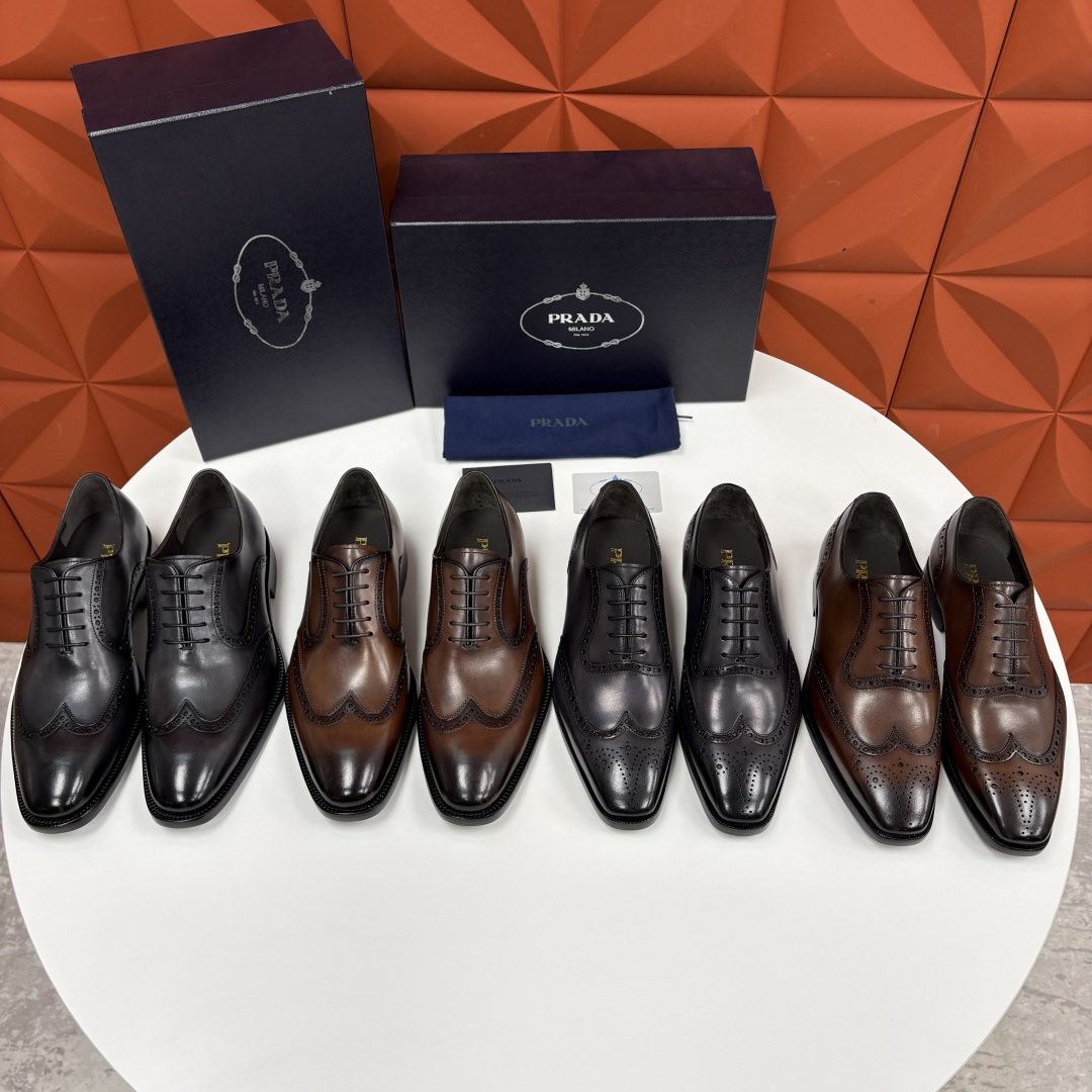 💋💍P家新品 Prad* 普拉-达 男士正装鞋布洛克皮鞋 采用意大利头层小牛皮，皮质细腻柔韧，自带自然光