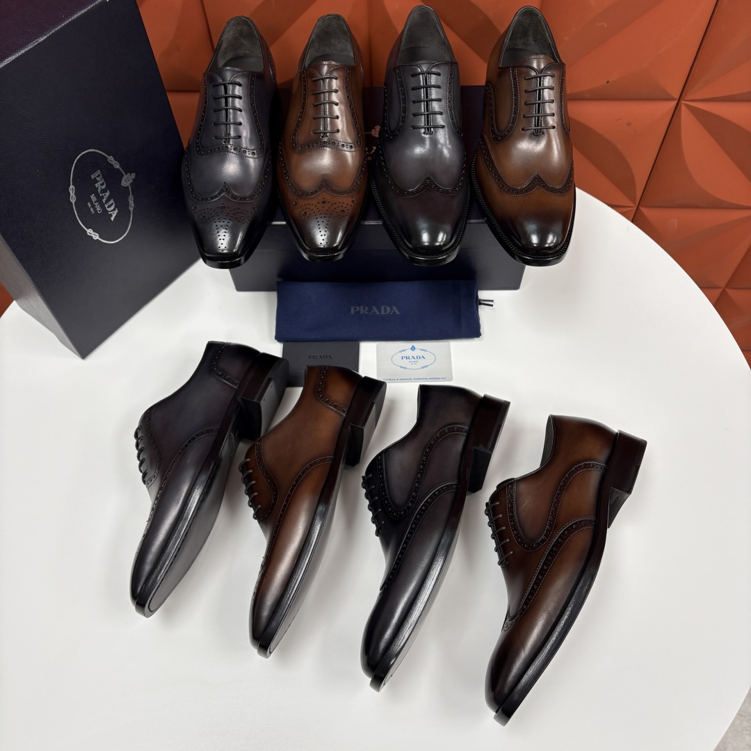 💋💍P家新品 Prad* 普拉-达 男士正装鞋布洛克皮鞋 采用意大利头层小牛皮，皮质细腻柔韧，自带自然光