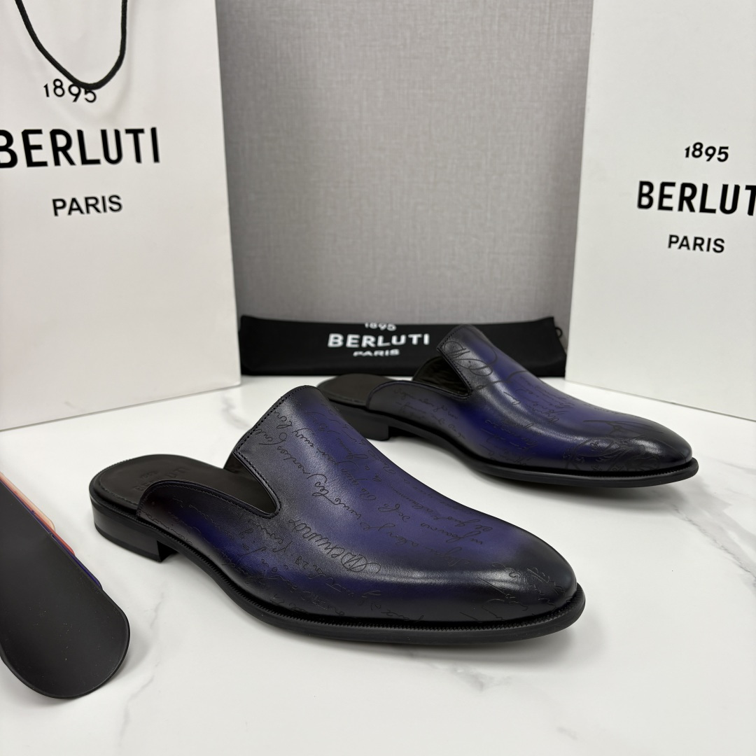 💋💍Berlut* 布鲁提 官网热卖新款 Cyrus Scritto 图纹皮革拖鞋 官方 13,800 