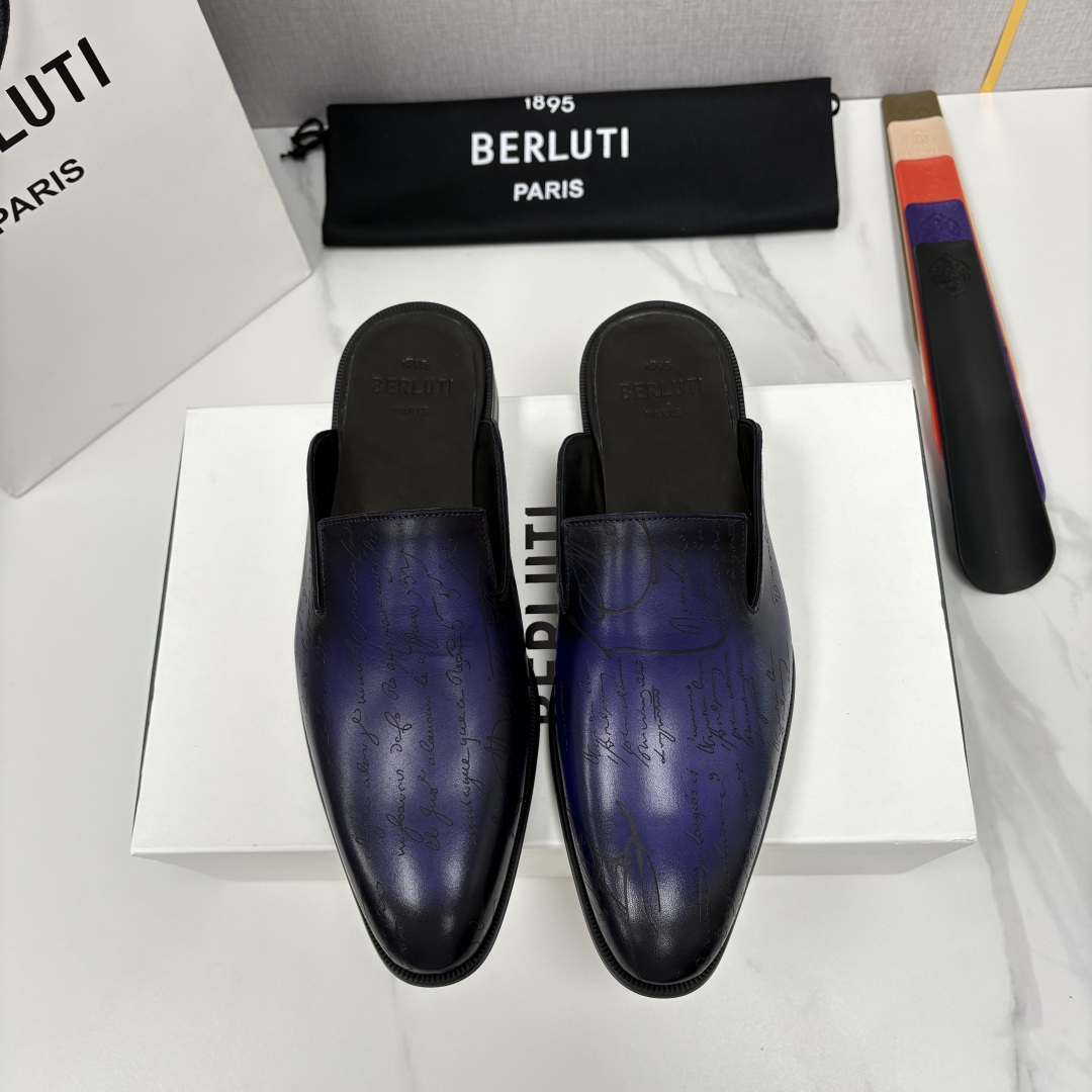 💋💍Berlut* 布鲁提 官网热卖新款 Cyrus Scritto 图纹皮革拖鞋 官方 13,800 