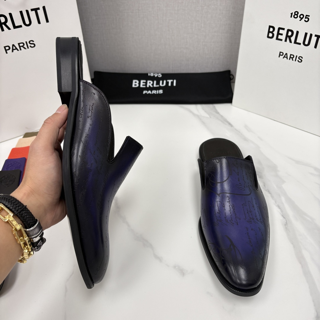 💋💍Berlut* 布鲁提 官网热卖新款 Cyrus Scritto 图纹皮革拖鞋 官方 13,800 