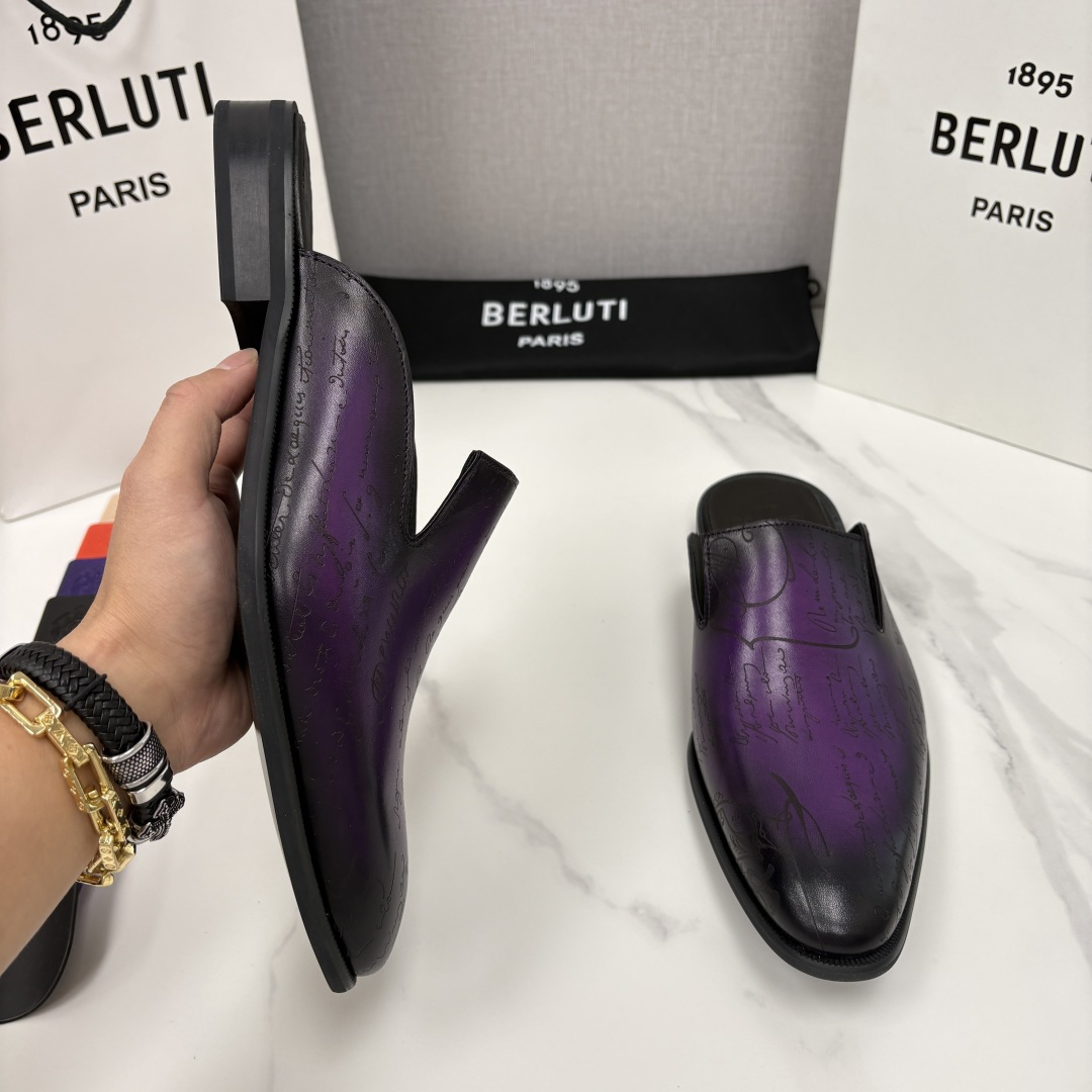 💋💍Berlut* 布鲁提 官网热卖新款 Cyrus Scritto 图纹皮革拖鞋 官方 13,800 
