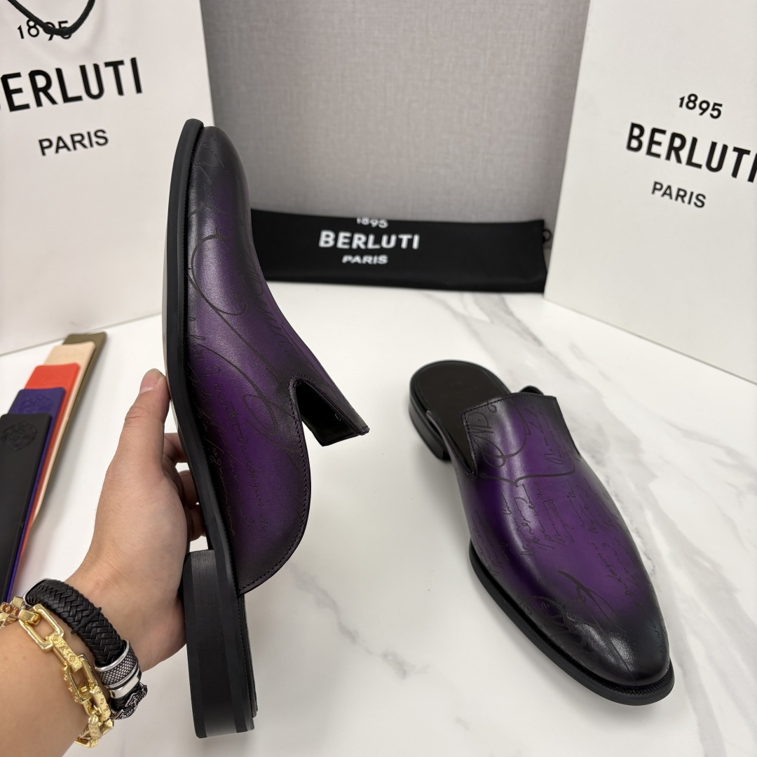 💋💍Berlut* 布鲁提 官网热卖新款 Cyrus Scritto 图纹皮革拖鞋 官方 13,800 