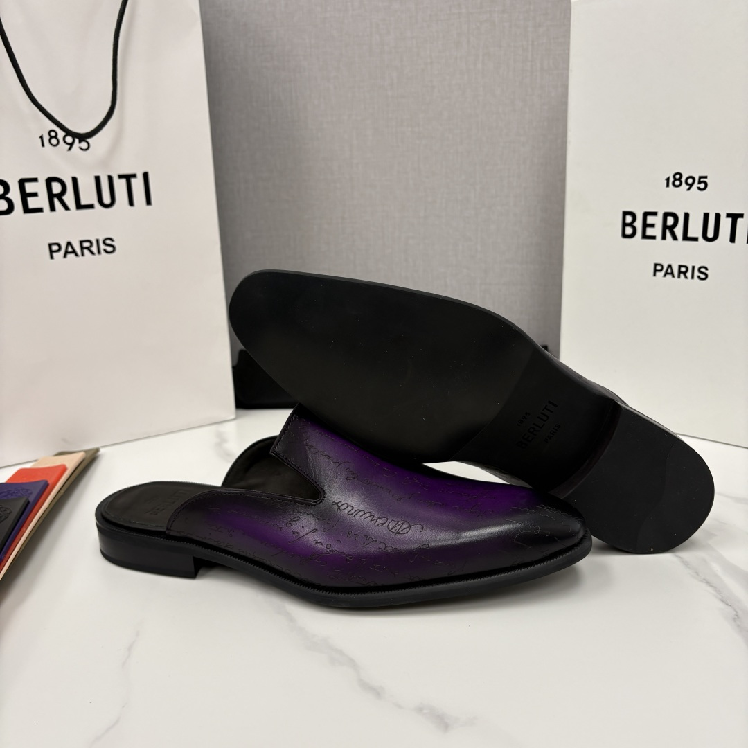 💋💍Berlut* 布鲁提 官网热卖新款 Cyrus Scritto 图纹皮革拖鞋 官方 13,800 