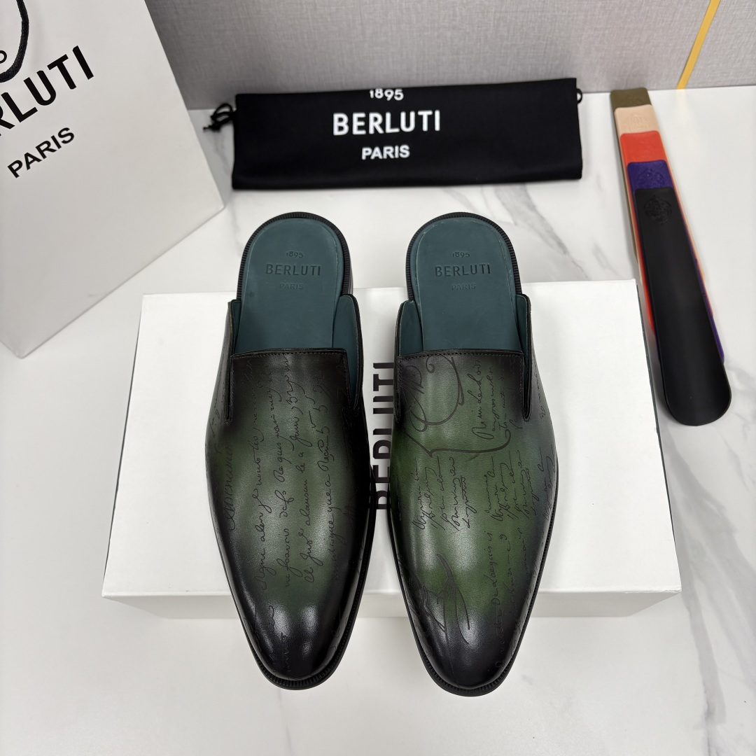 💋💍Berlut* 布鲁提 官网热卖新款 Cyrus Scritto 图纹皮革拖鞋 官方 13,800 