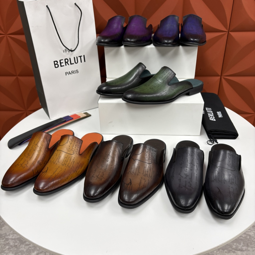 💋💍Berlut* 布鲁提 官网热卖新款 Cyrus Scritto 图纹皮革拖鞋 官方 13,800 