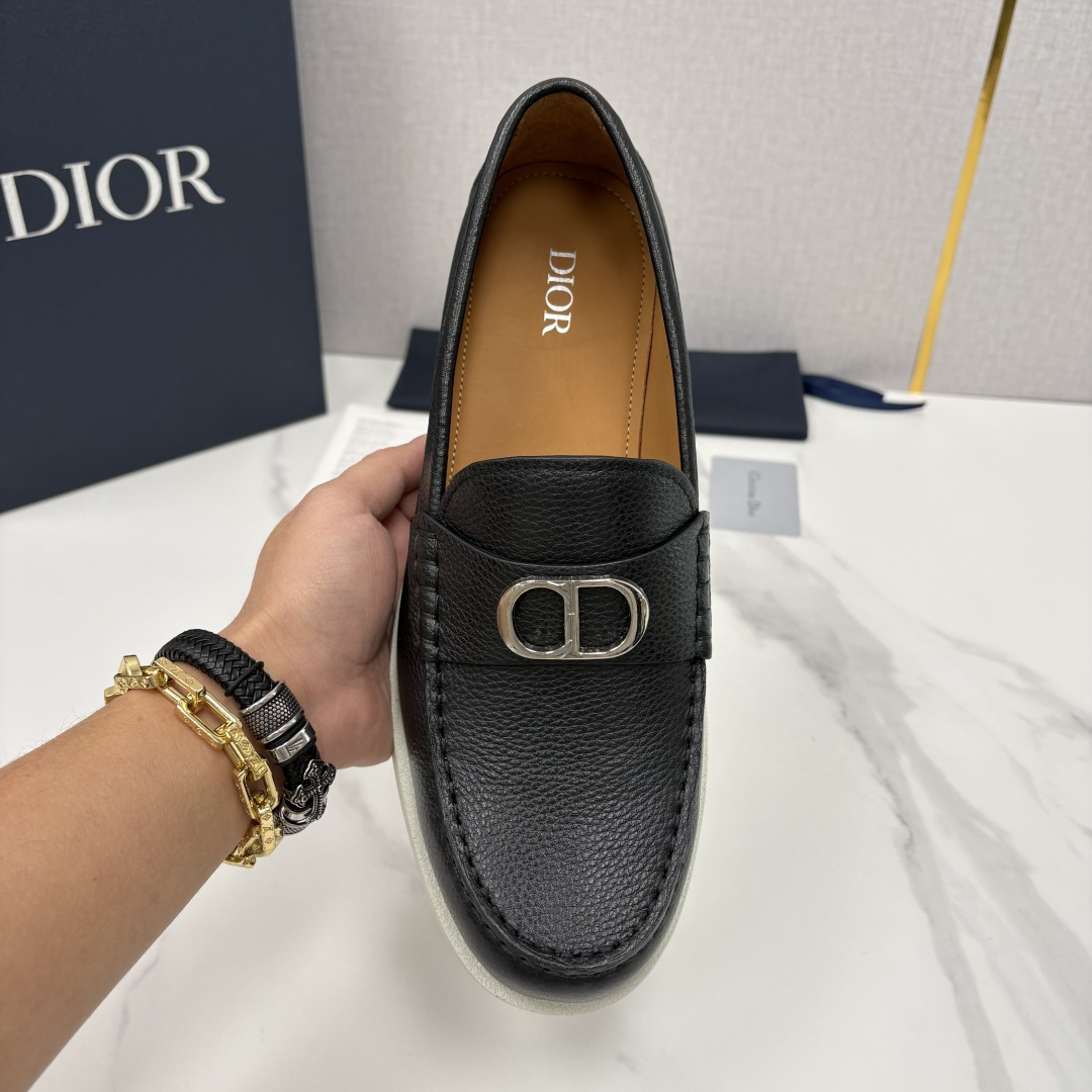 💋💍CD家新品 Dio* 迪-奥 Granville 经典徽标乐福鞋 官方 8,500 这款乐福鞋是一款