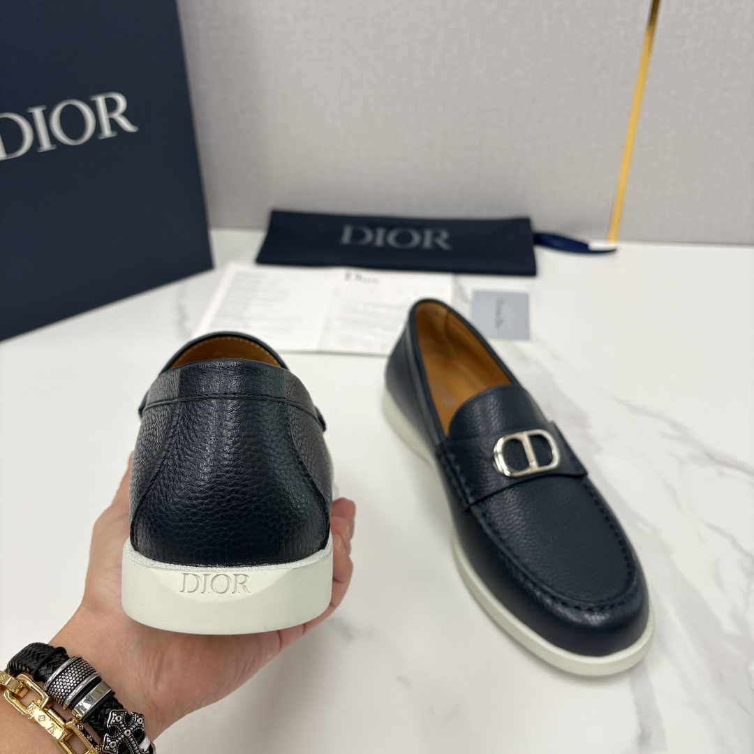 💋💍CD家新品 Dio* 迪-奥 Granville 经典徽标乐福鞋 官方 8,500 这款乐福鞋是一款