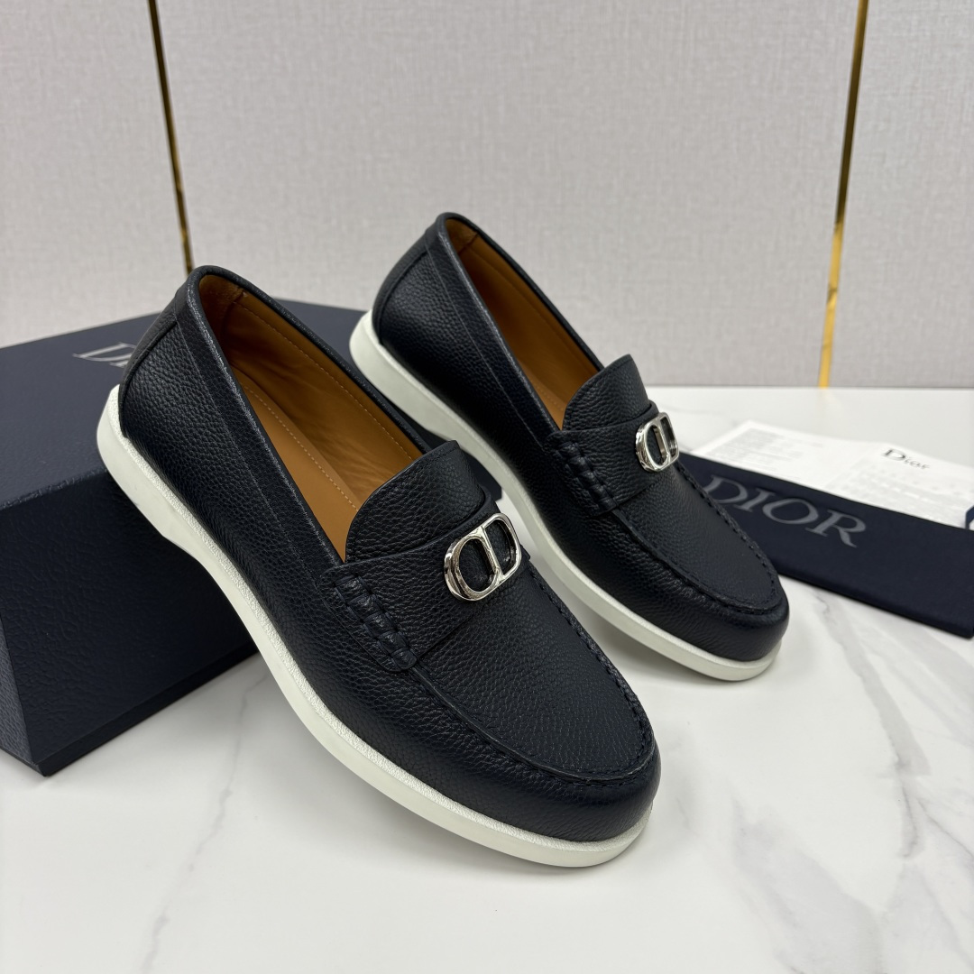 💋💍CD家新品 Dio* 迪-奥 Granville 经典徽标乐福鞋 官方 8,500 这款乐福鞋是一款