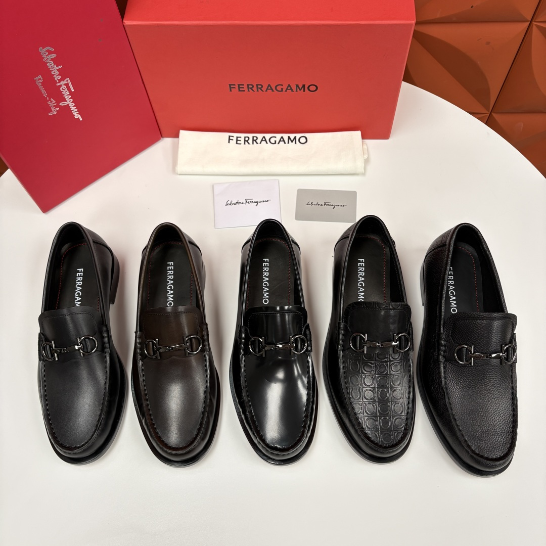 💋💍 SF 家新品 菲拉-格慕 Ferragam* 专柜同步新款 男士便鞋 经典马衔扣乐福鞋皮鞋系列 ✨