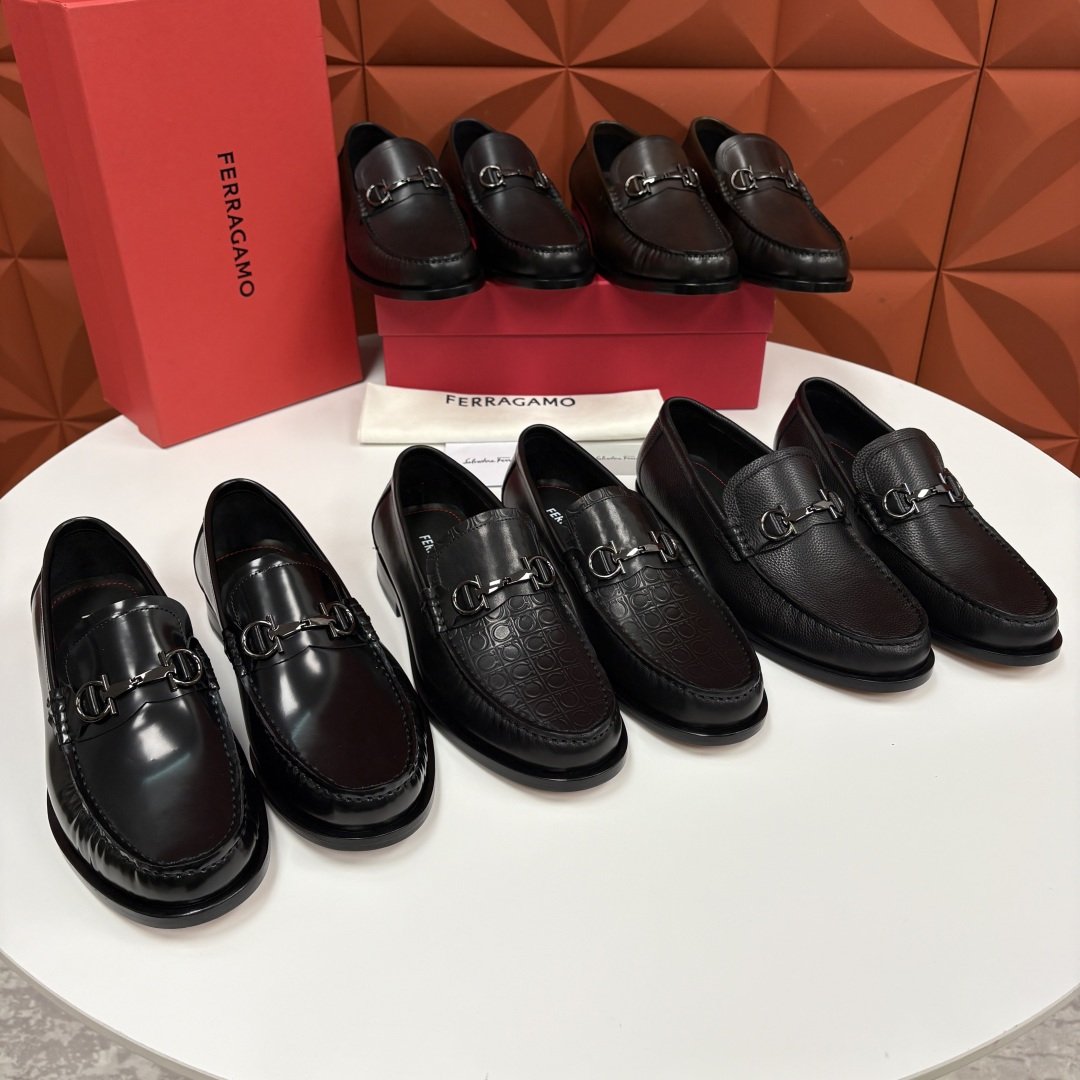💋💍 SF 家新品 菲拉-格慕 Ferragam* 专柜同步新款 男士便鞋 经典马衔扣乐福鞋皮鞋系列 ✨