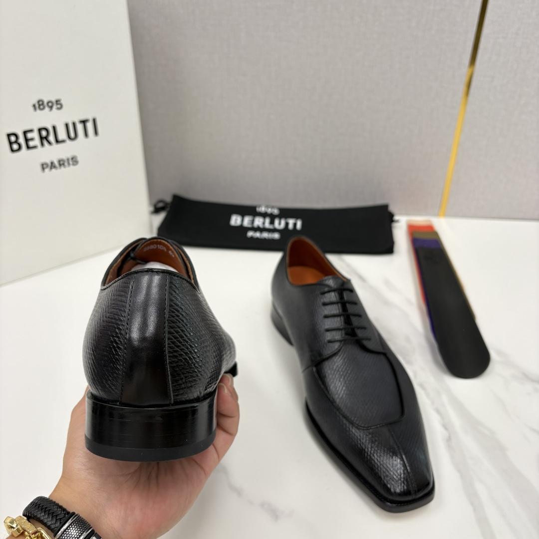💋💍Berlut* 布鲁提 新款男士手工擦色正装皮鞋出货 甄选优质进口小牛皮鞋面 手工擦色工艺处理效果 