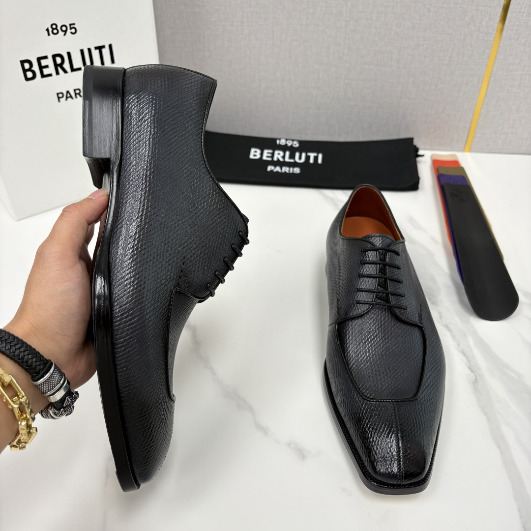 💋💍Berlut* 布鲁提 新款男士手工擦色正装皮鞋出货 甄选优质进口小牛皮鞋面 手工擦色工艺处理效果 