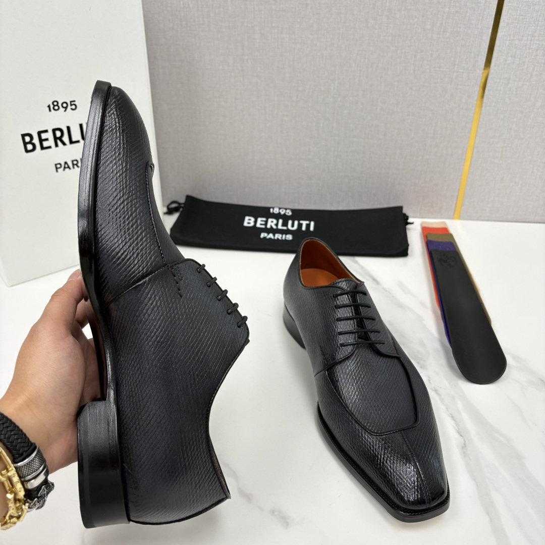 💋💍Berlut* 布鲁提 新款男士手工擦色正装皮鞋出货 甄选优质进口小牛皮鞋面 手工擦色工艺处理效果 