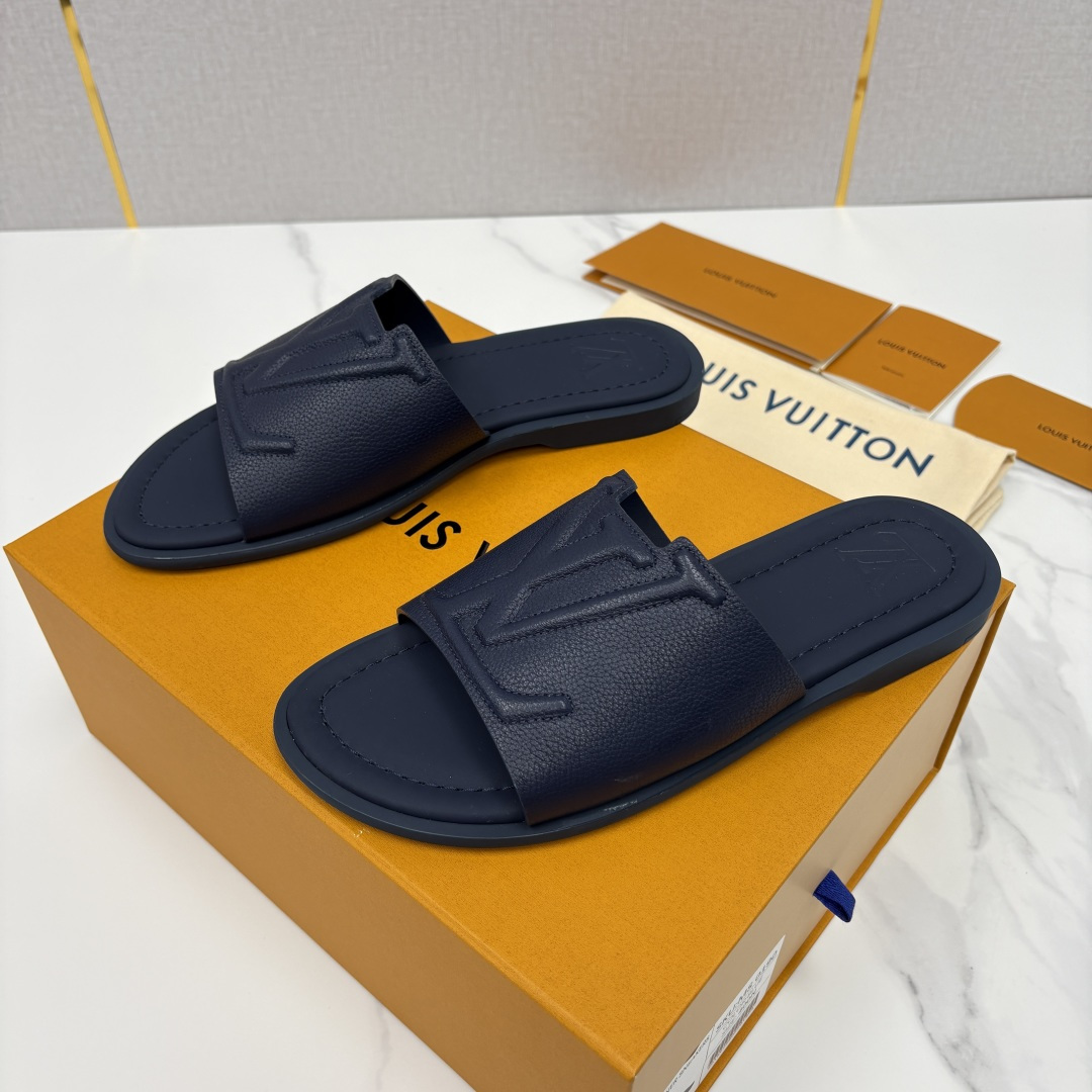 💋💍L家夏季新品 路易-威登 L*V PORTOFINO 凉拖 官方 7,050 将法式奢华与夏日休闲完