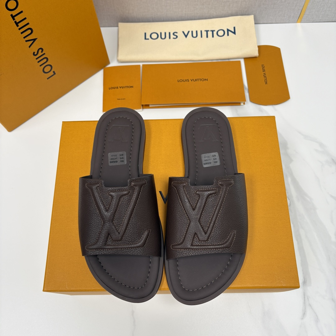 💋💍L家夏季新品 路易-威登 L*V PORTOFINO 凉拖 官方 7,050 将法式奢华与夏日休闲完