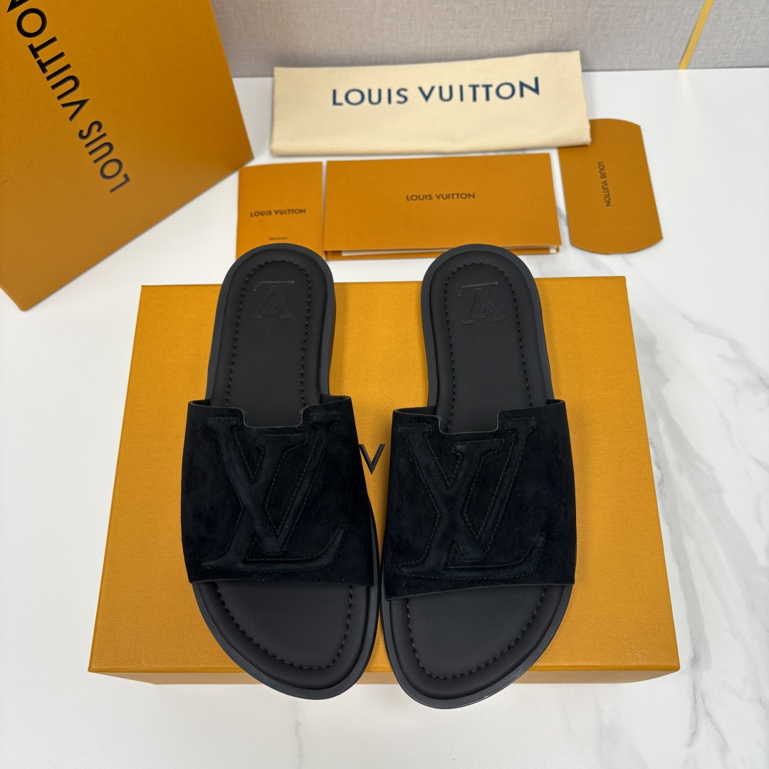 💋💍L家夏季新品 路易-威登 L*V PORTOFINO 凉拖 官方 7,050 将法式奢华与夏日休闲完