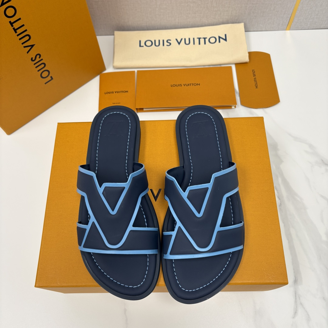 💋💍L家夏季新品 路易-威登 L*V PORTOFINO 凉拖 官方 7,050 将法式奢华与夏日休闲完