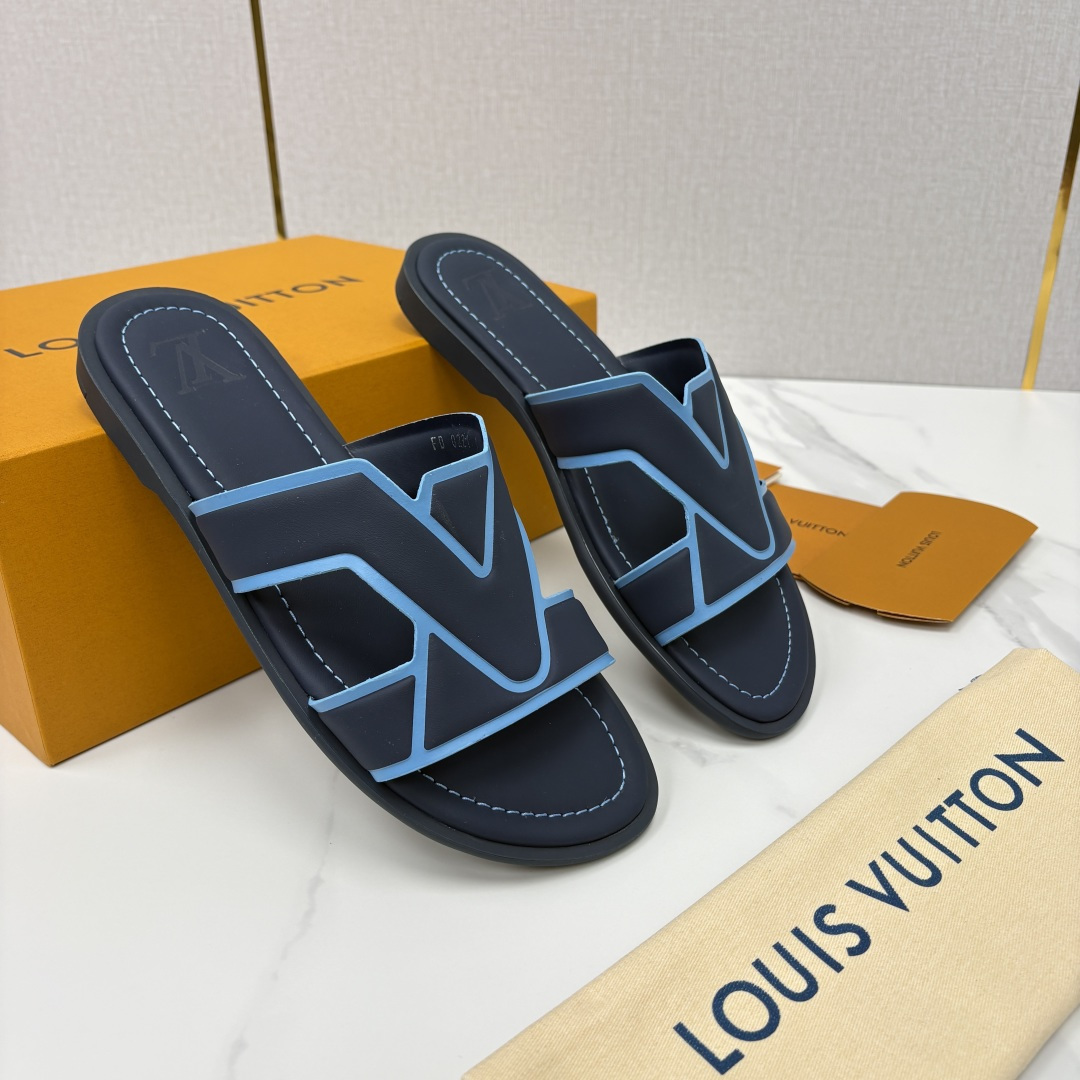 💋💍L家夏季新品 路易-威登 L*V PORTOFINO 凉拖 官方 7,050 将法式奢华与夏日休闲完