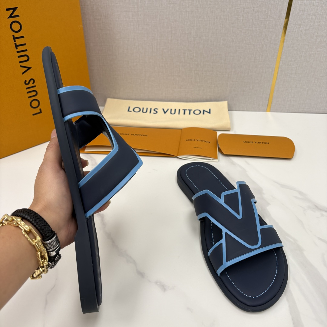 💋💍L家夏季新品 路易-威登 L*V PORTOFINO 凉拖 官方 7,050 将法式奢华与夏日休闲完