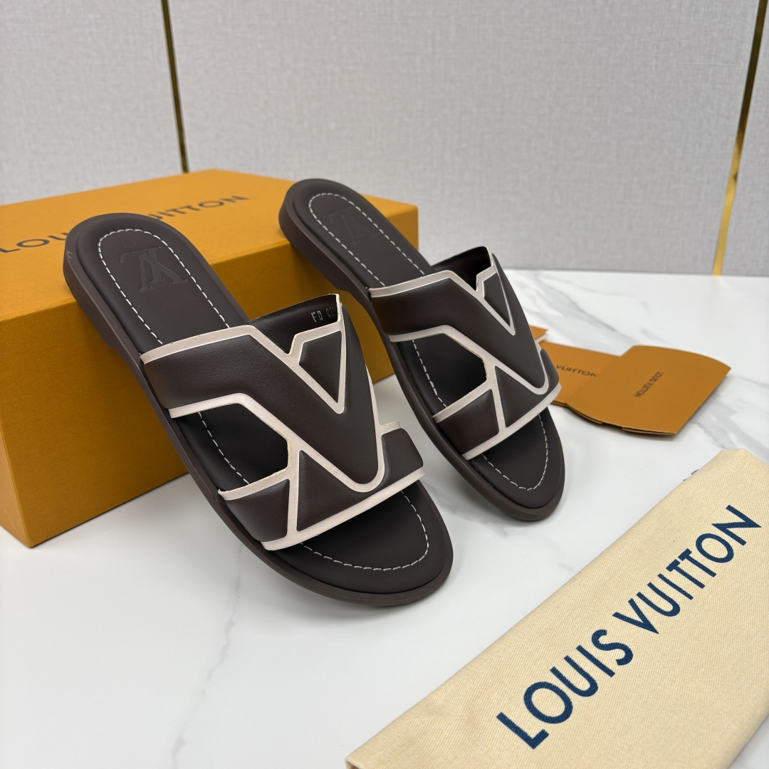 💋💍L家夏季新品 路易-威登 L*V PORTOFINO 凉拖 官方 7,050 将法式奢华与夏日休闲完