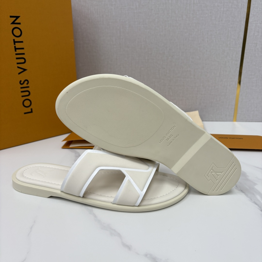 💋💍L家夏季新品 路易-威登 L*V PORTOFINO 凉拖 官方 7,050 将法式奢华与夏日休闲完