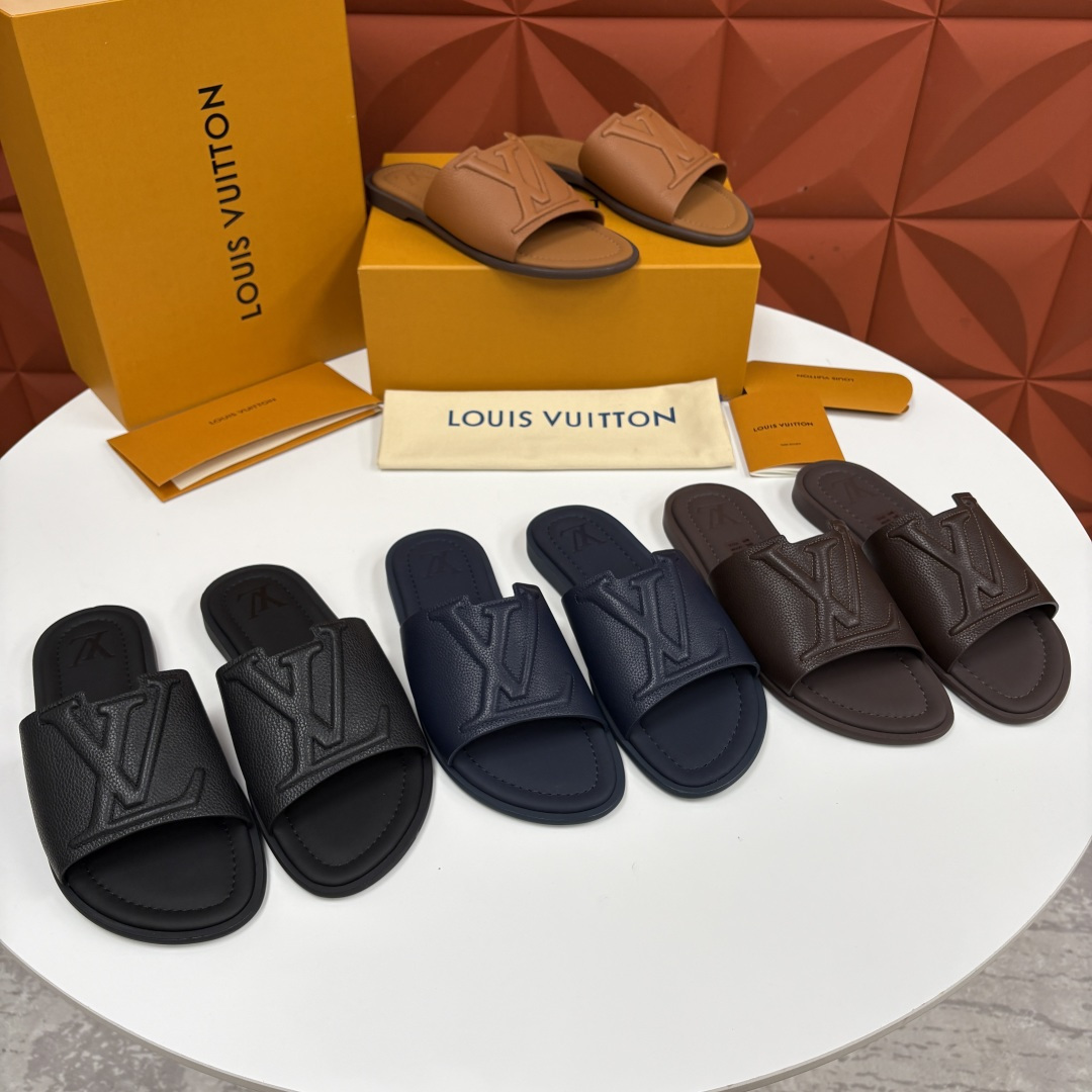 💋💍L家夏季新品 路易-威登 L*V PORTOFINO 凉拖 官方 7,050 将法式奢华与夏日休闲完