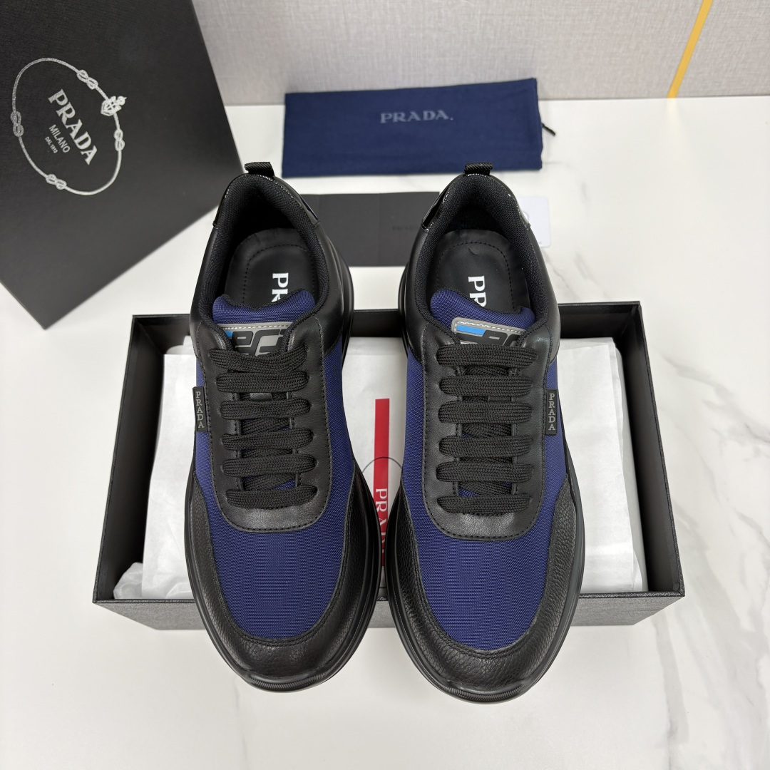 💋💍P 家新品  Prad* 普拉-达   新款男士小牛皮拼网布运动鞋出货！ 莞产猛货。机能风休闲鞋 |