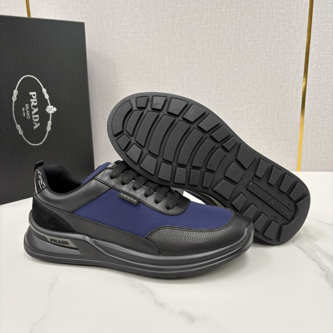 💋💍P 家新品  Prad* 普拉-达   新款男士小牛皮拼网布运动鞋出货！ 莞产猛货。机能风休闲鞋 |